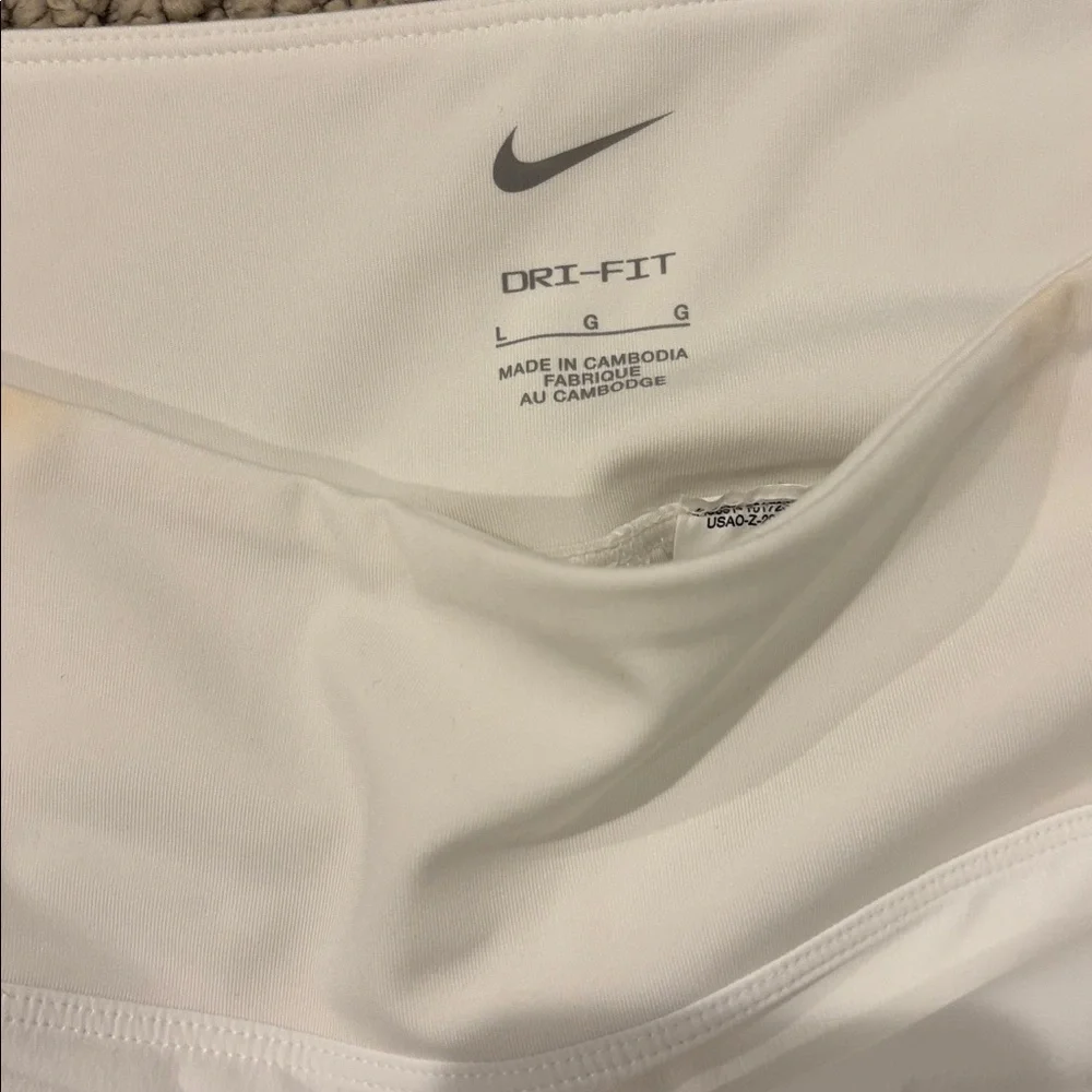 Nike Women’s Skort Large - Picture 2 of 7